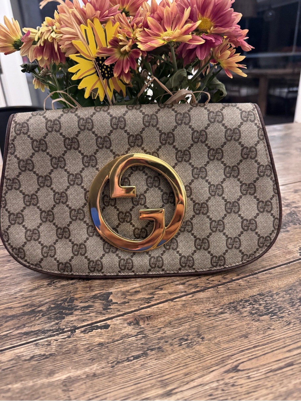 Authentic Vintage Gucci Blondie GG Supreme Clutch